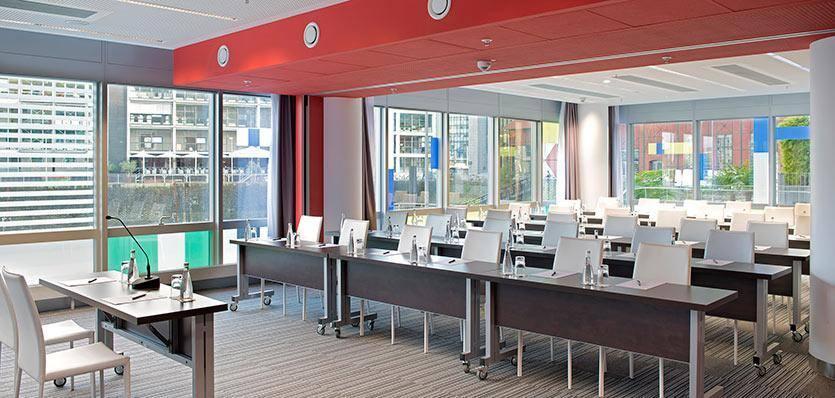 Innside By Melia Duesseldorf Hafen Luaran gambar