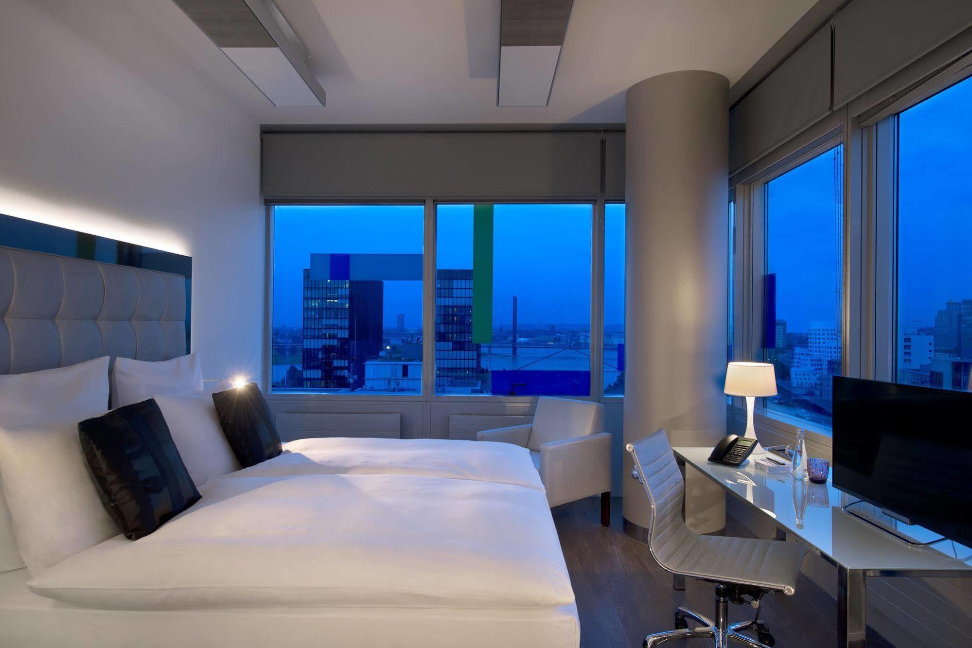 Innside By Melia Duesseldorf Hafen Luaran gambar